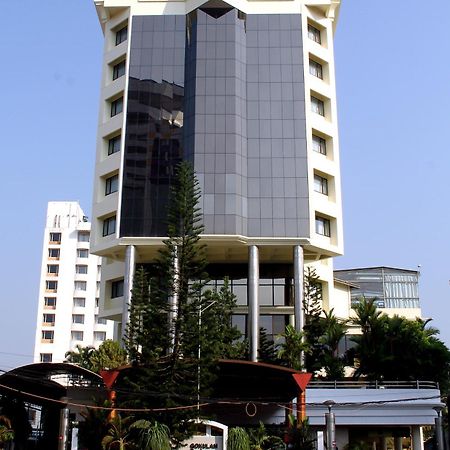 Gokulam Park Otel Kochi Dış mekan fotoğraf