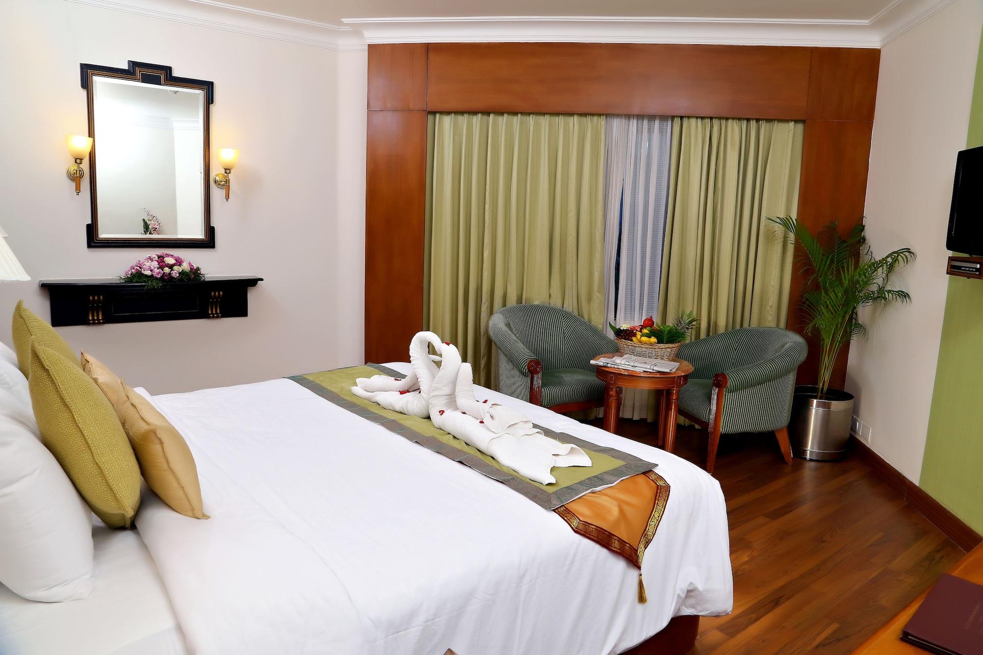 Gokulam Park Otel Kochi Dış mekan fotoğraf