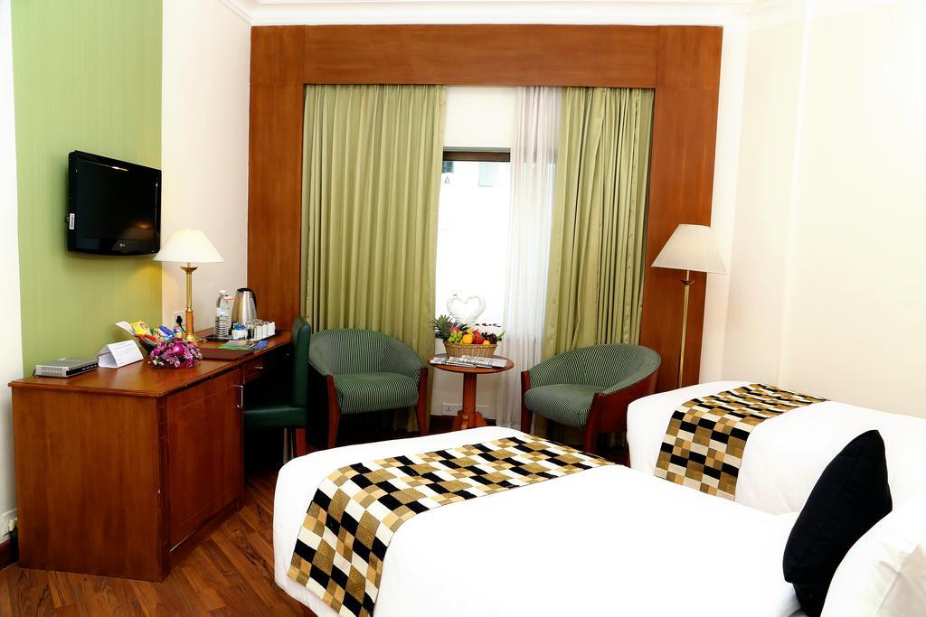 Gokulam Park Otel Kochi Oda fotoğraf