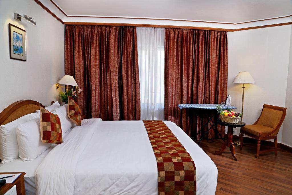Gokulam Park Otel Kochi Oda fotoğraf