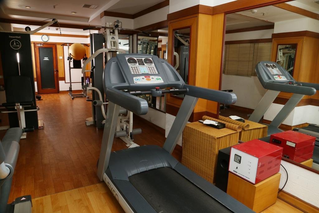 Gokulam Park Otel Kochi Dış mekan fotoğraf