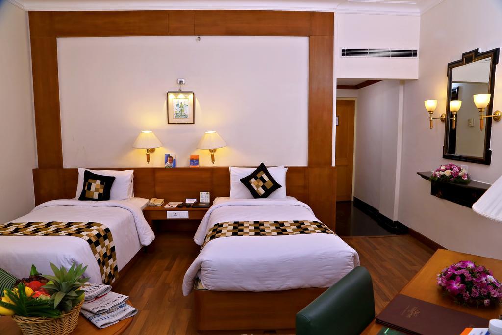 Gokulam Park Otel Kochi Dış mekan fotoğraf