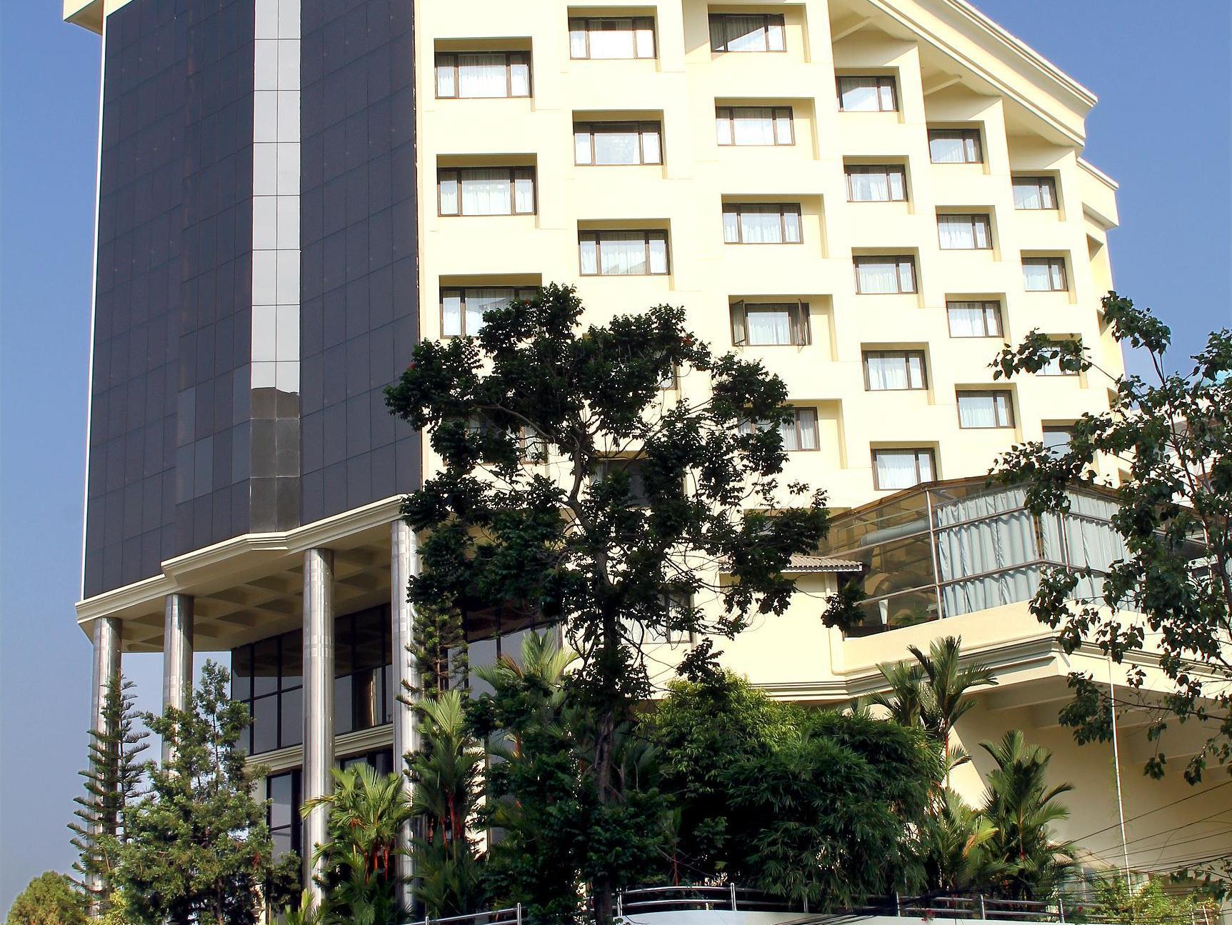 Gokulam Park Otel Kochi Dış mekan fotoğraf