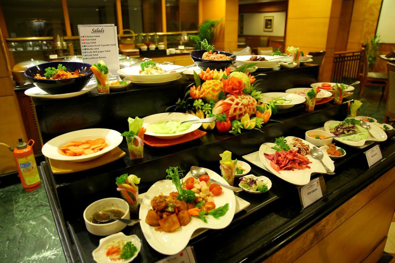 Gokulam Park Otel Kochi Dış mekan fotoğraf